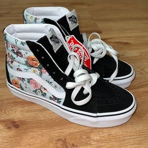 Floral HighTop Vans: Womens Size 6 & Never worn
